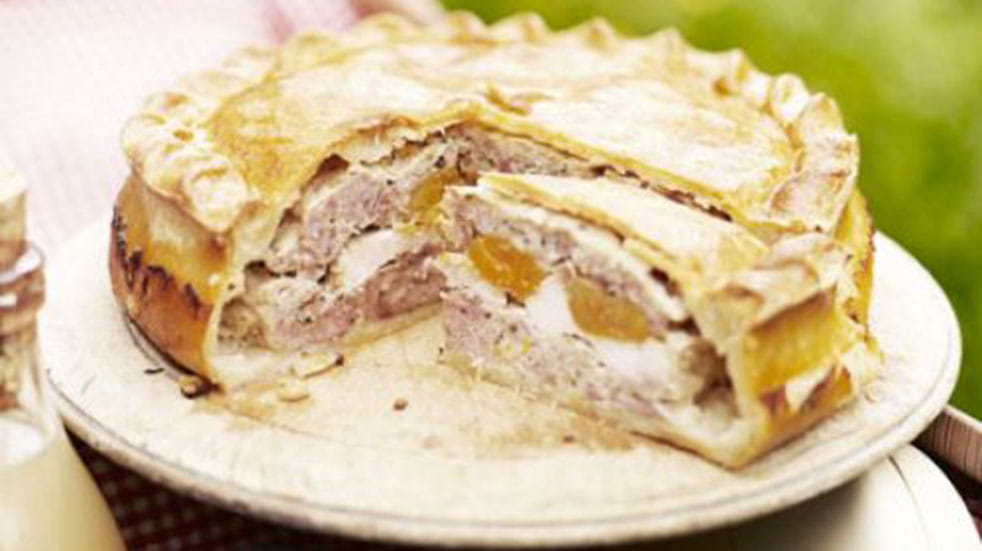 How to make the perfect picnic chicken and apricot pie